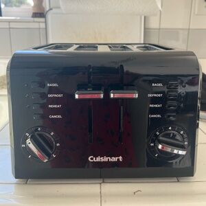Cuisinart 4 slot toaster!